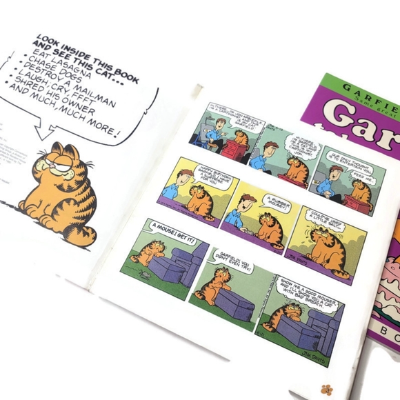 Garfield classics book bundle. Garfield at large and Garfield takes the cake - Picture 3 of 7